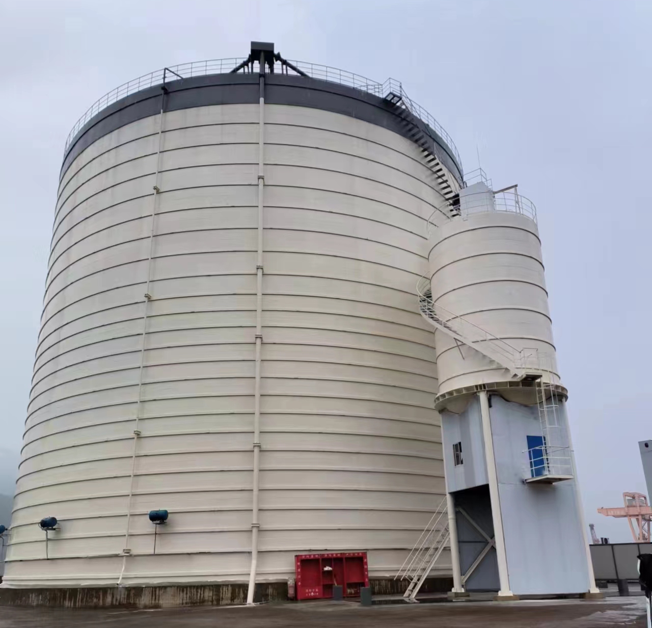 襄汾10万吨水泥钢板库